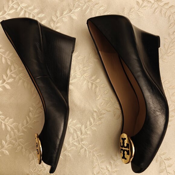 Tory Burch Benton Peep Toe Nappa Leather Black Wedge Heels Size 9.5 - Picture 5 of 7